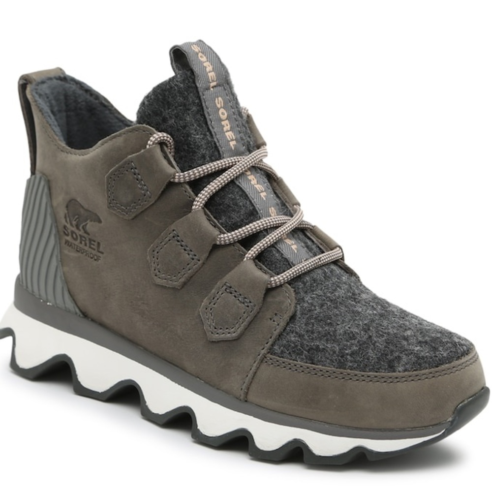 Sorel Kinetic Caribou Snow Boot Size 8.5 Quarry Grey